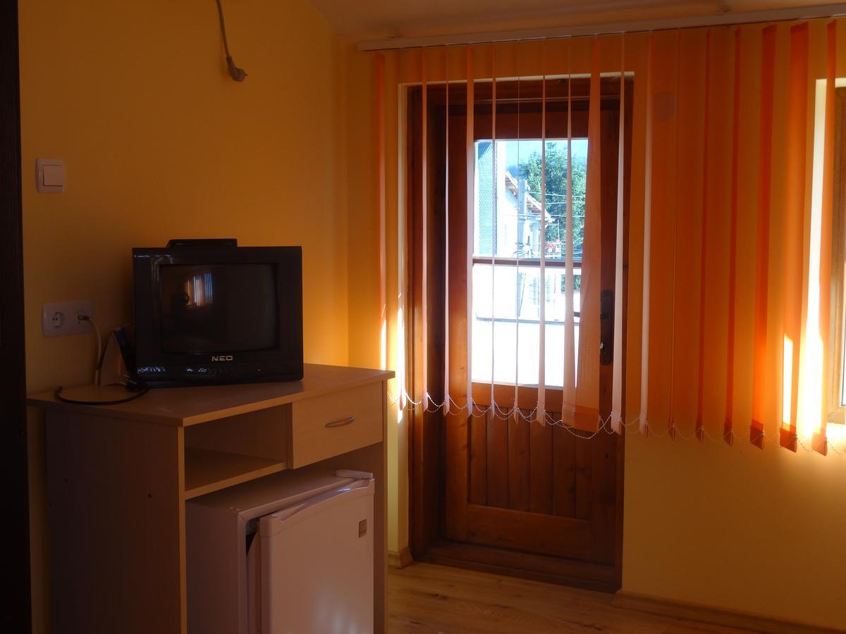 Family Hotel Rose Pavel Banya Dış mekan fotoğraf