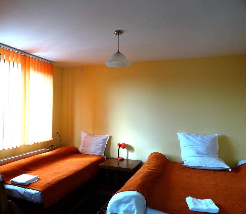 Family Hotel Rose Pavel Banya Dış mekan fotoğraf