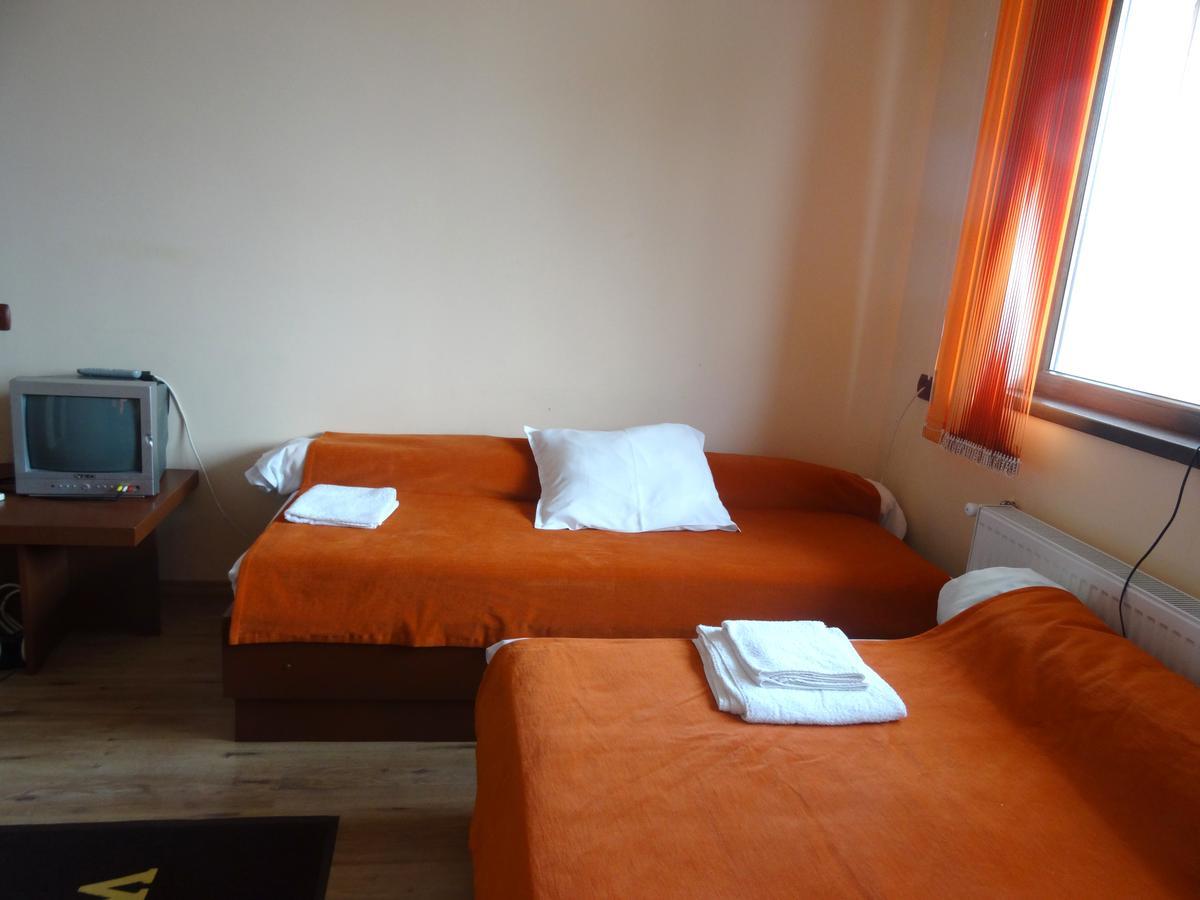 Family Hotel Rose Pavel Banya Dış mekan fotoğraf