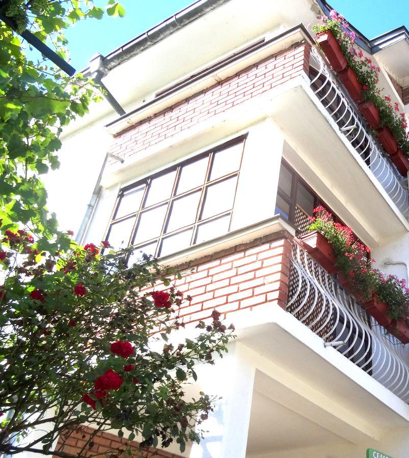 Family Hotel Rose Pavel Banya Dış mekan fotoğraf